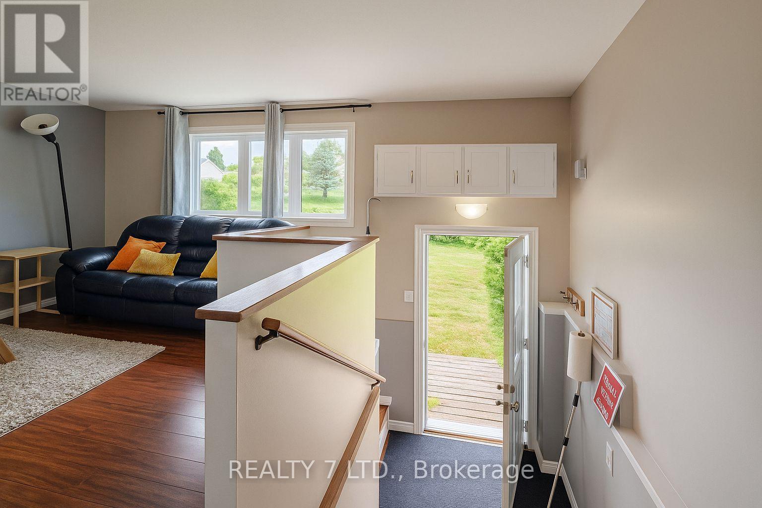 22 Lawrence Street N, Kawartha Lakes, Ontario  K9J 6X3 - Photo 33 - X12063851