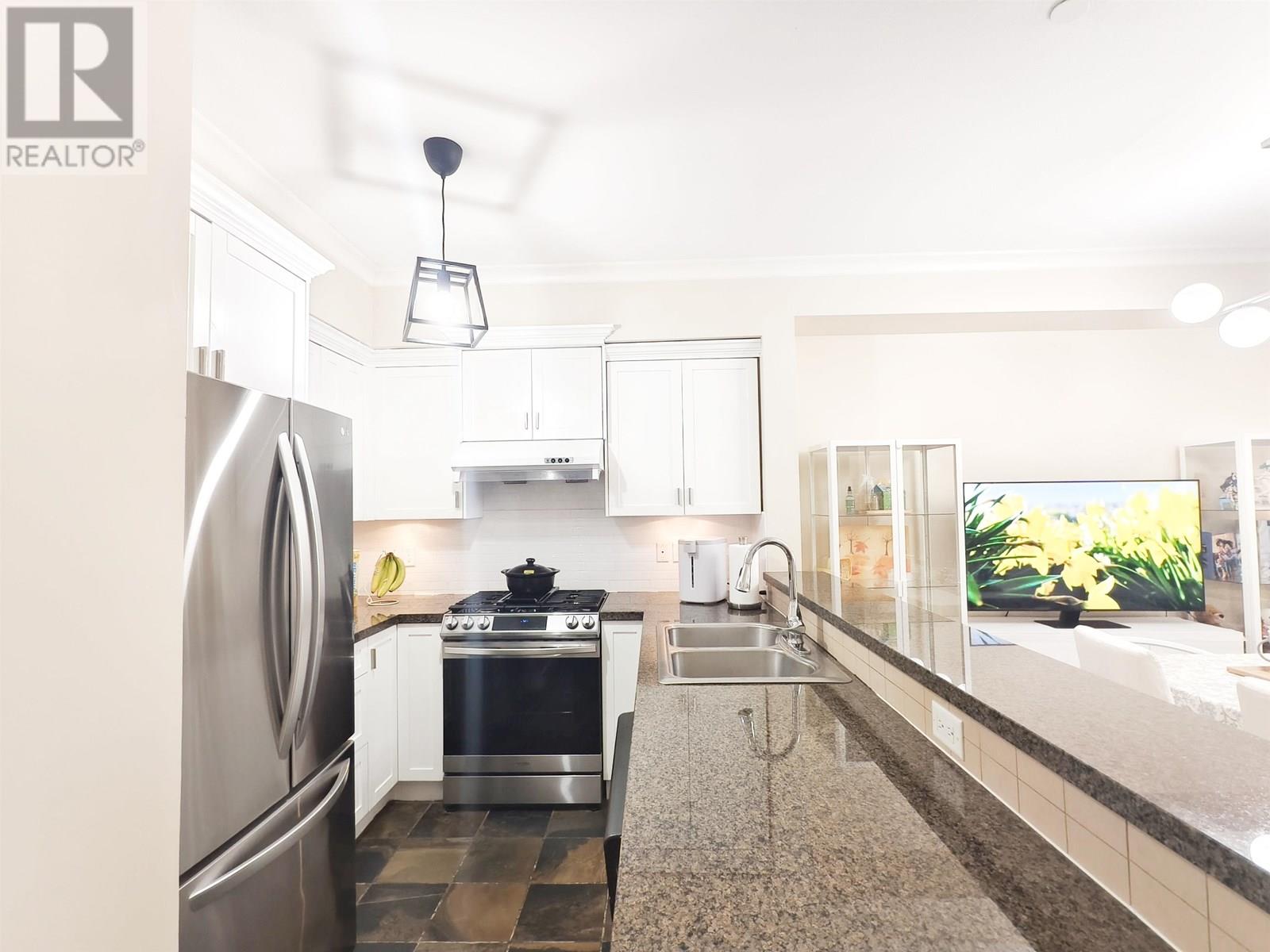 Property at 58 7388 MACPHERSON AVENUE image 4