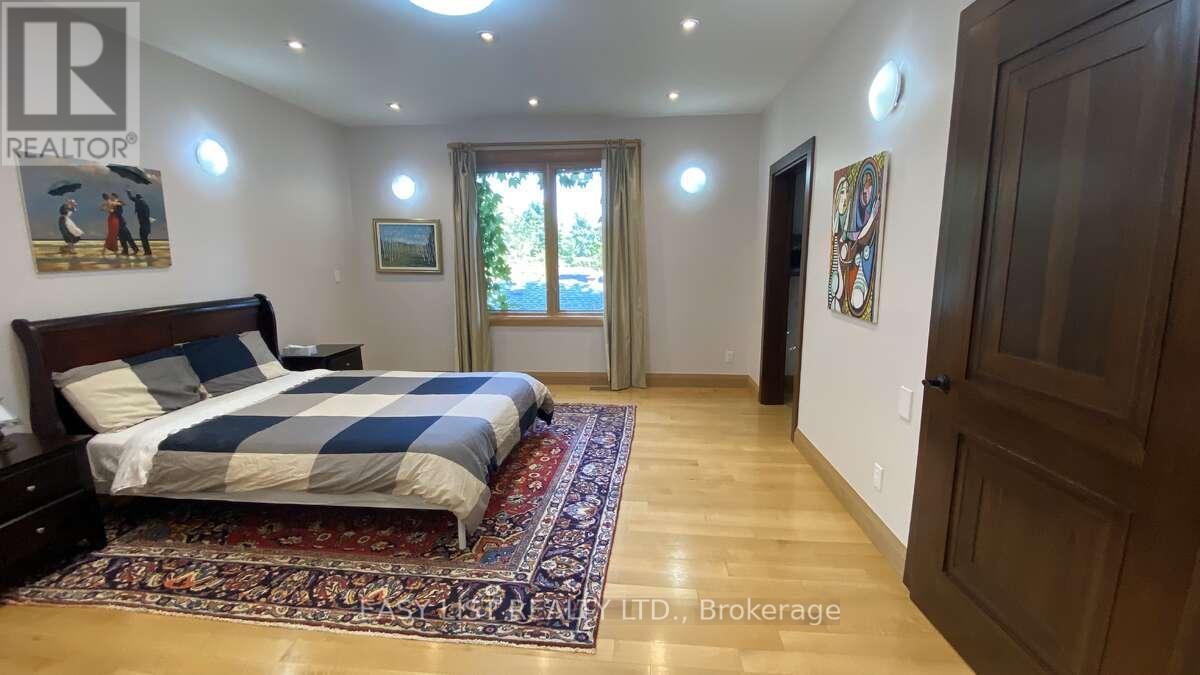 98 Burbank Drive, Toronto, Ontario  M2K 1N4 - Photo 32 - C12238005