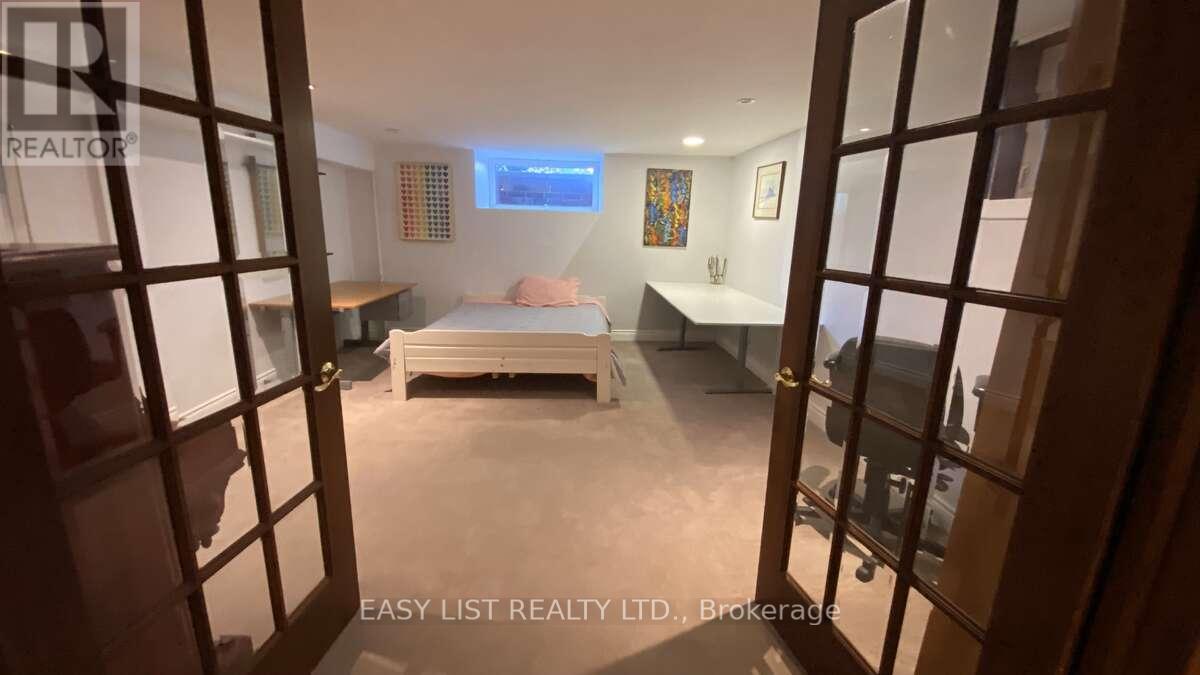 98 Burbank Drive, Toronto, Ontario  M2K 1N4 - Photo 43 - C12238005