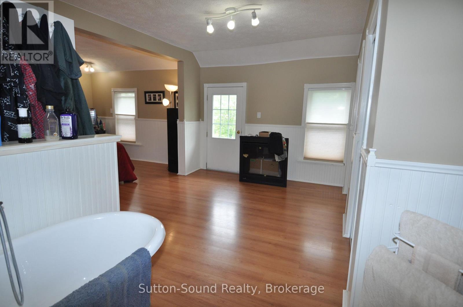 77 Highway 10 Highway, Chatsworth, Ontario  N0H 1G0 - Photo 27 - X12212643