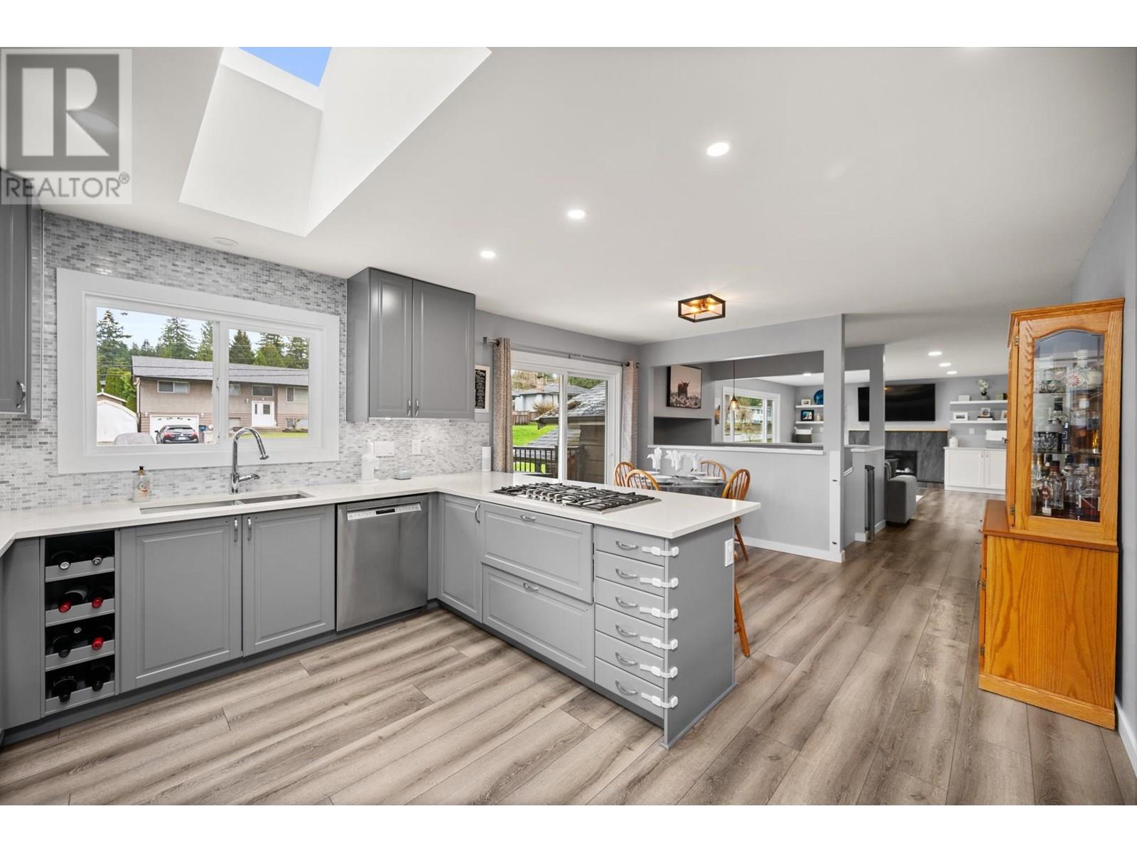 2416 Tolmie Avenue, Coquitlam, British Columbia  V3K 3E7 - Photo 17 - R3018535