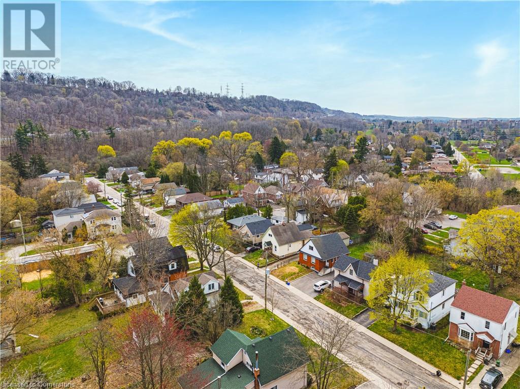 Property at 70 HILLVIEW Street image 1