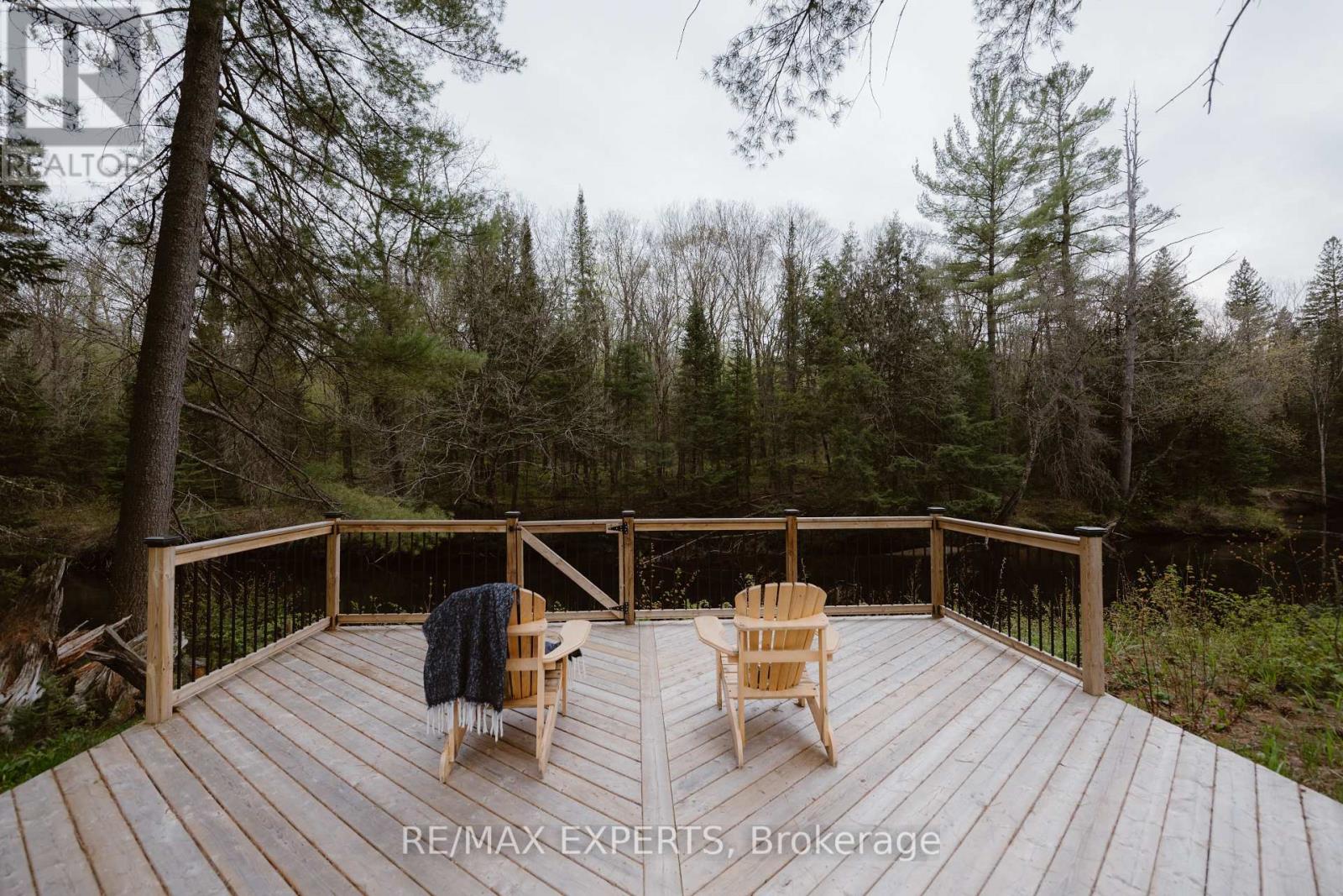 1216 Miriam Drive, Bracebridge (Oakley), Ontario  P1L 1X1 - Photo 22 - X12185712