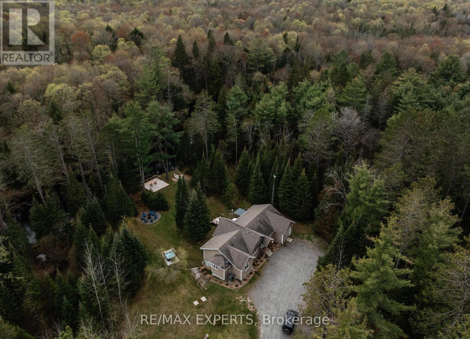 1216 Miriam Drive, Bracebridge (Oakley), Ontario  P1L 1X1 - Photo 24 - X12185712