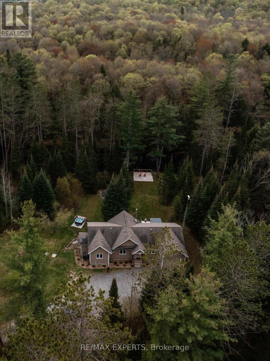 1216 Miriam Drive, Bracebridge (Oakley), Ontario  P1L 1X1 - Photo 26 - X12185712