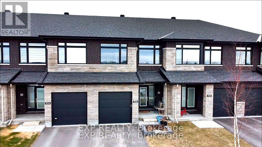 Property at 926 BRIAN GOOD AVENUE image 1