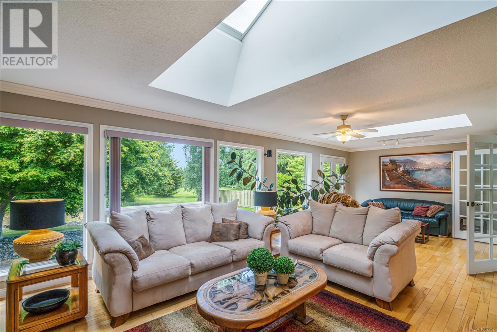 Property at 1023 Harlequin Rd image 2