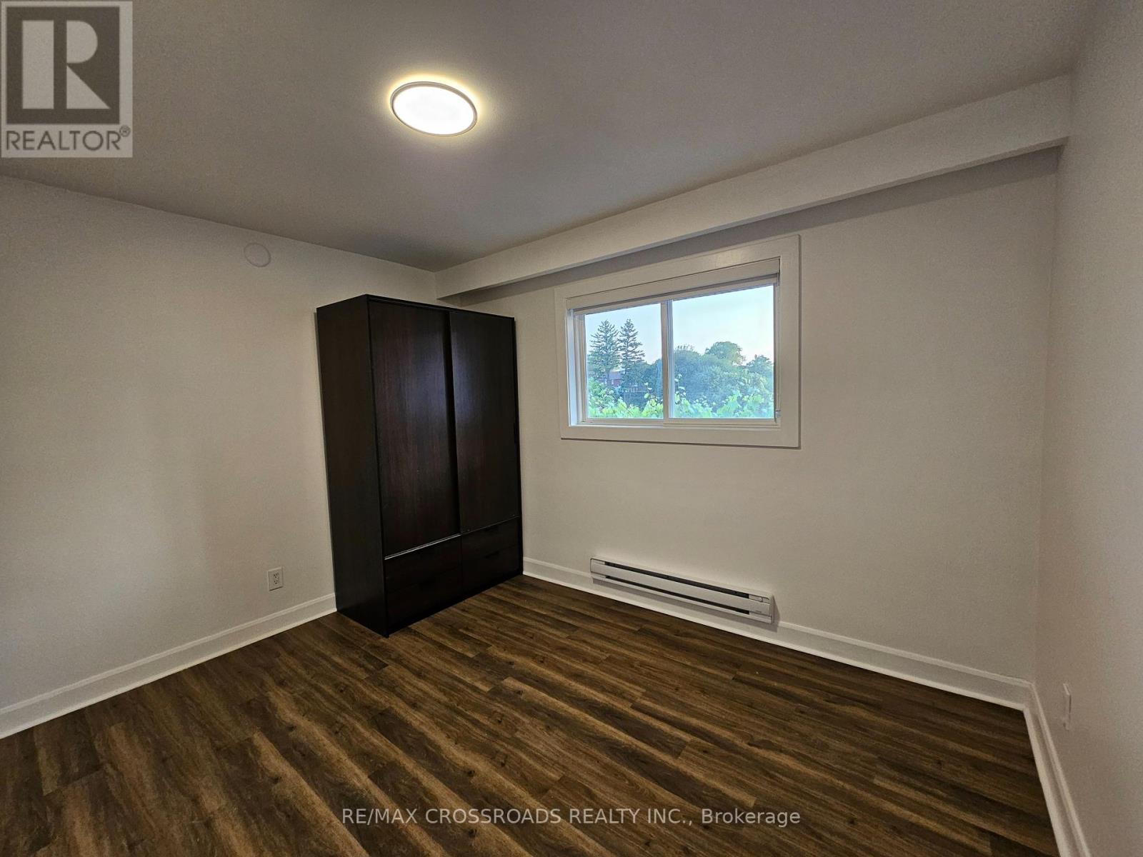 Upper Lvl - 2170b Dufferin Street, Toronto, Ontario  M6E 3R8 - Photo 11 - W12238065