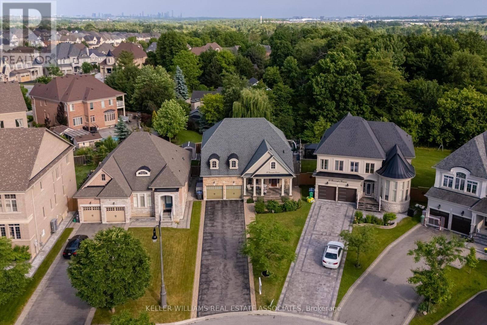 Property at 20 CANNINGTON CRESCENT image 2