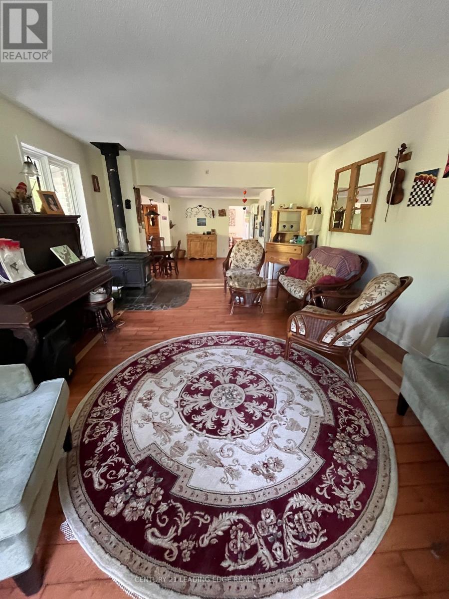2014 Foxboro Stirling Road, Quinte West, Ontario  K0K 3E0 - Photo 18 - X12238058