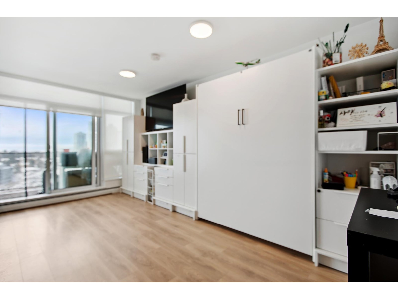 Property at 2009 13685 102 AVENUE image 3