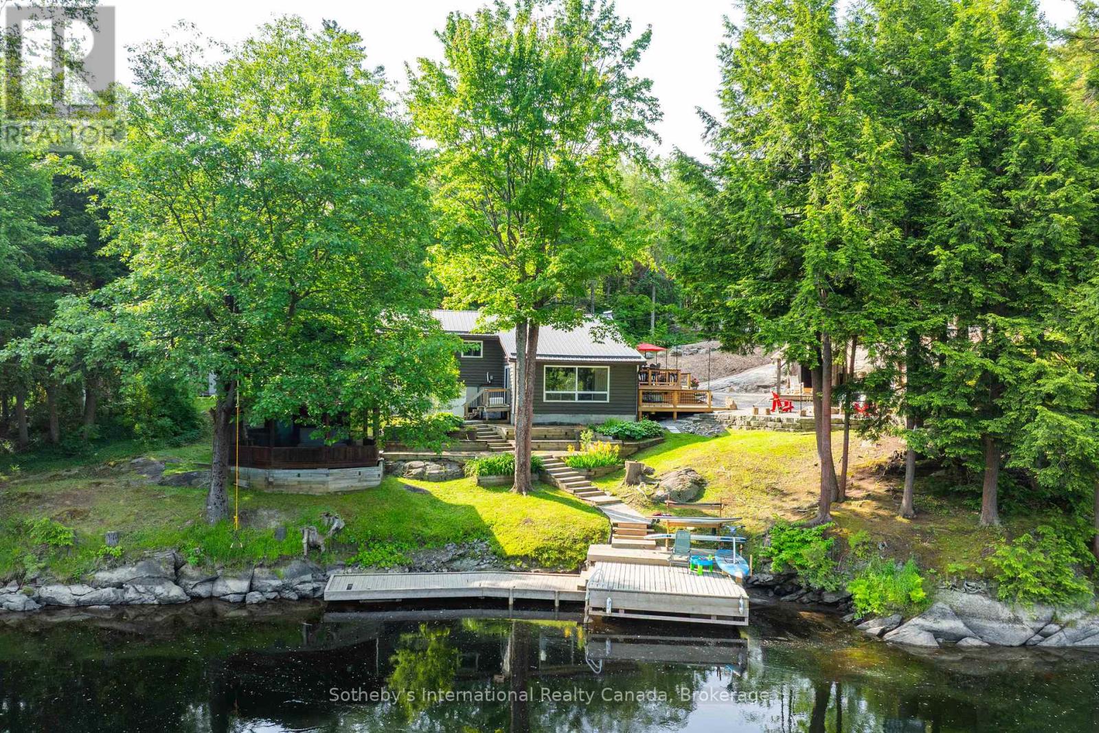 Property at 5270 DEAN TRAIL image 3