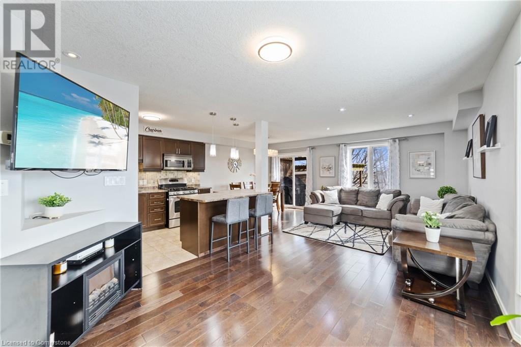 Property at 139 PERIWINKLE Drive image 4