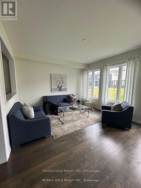 121 Explorer Way, Thorold, Ontario  L2E 6S4 - Photo 11 - X12238121