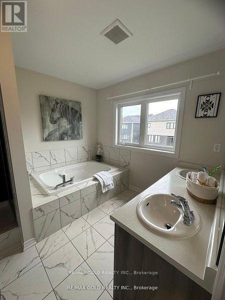 121 Explorer Way, Thorold, Ontario  L2E 6S4 - Photo 24 - X12238121