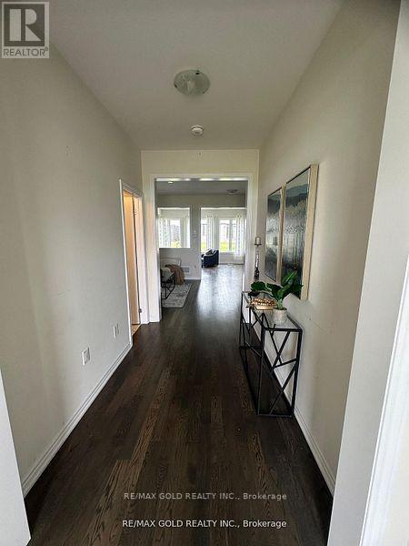 121 Explorer Way, Thorold, Ontario  L2E 6S4 - Photo 4 - X12238121