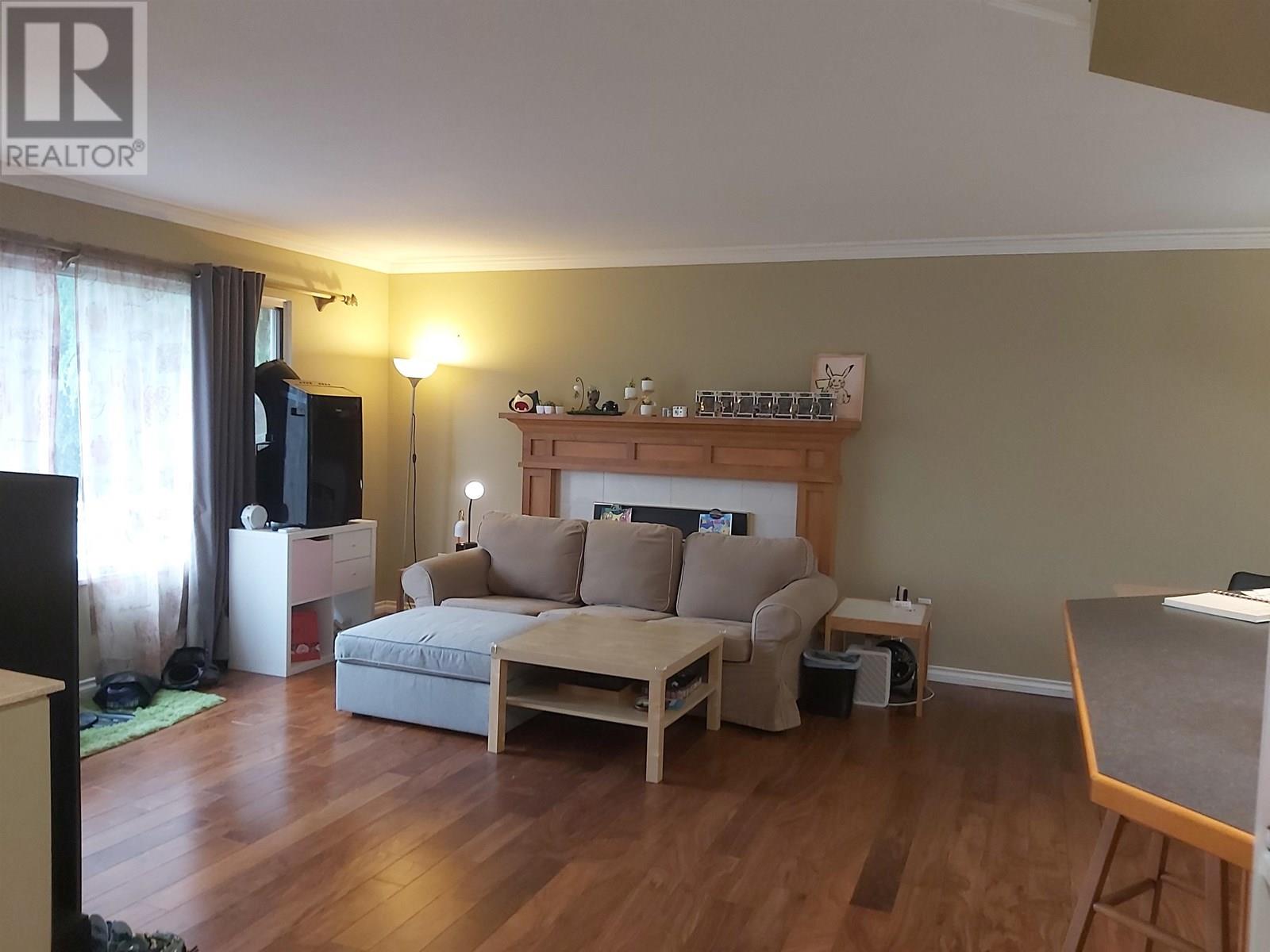 Listing Picture 13 of 24 : 5565 GILPIN STREET, Burnaby / 本拿比 - 魯藝地產 Yvonne Lu Group - MLS Medallion Club Member