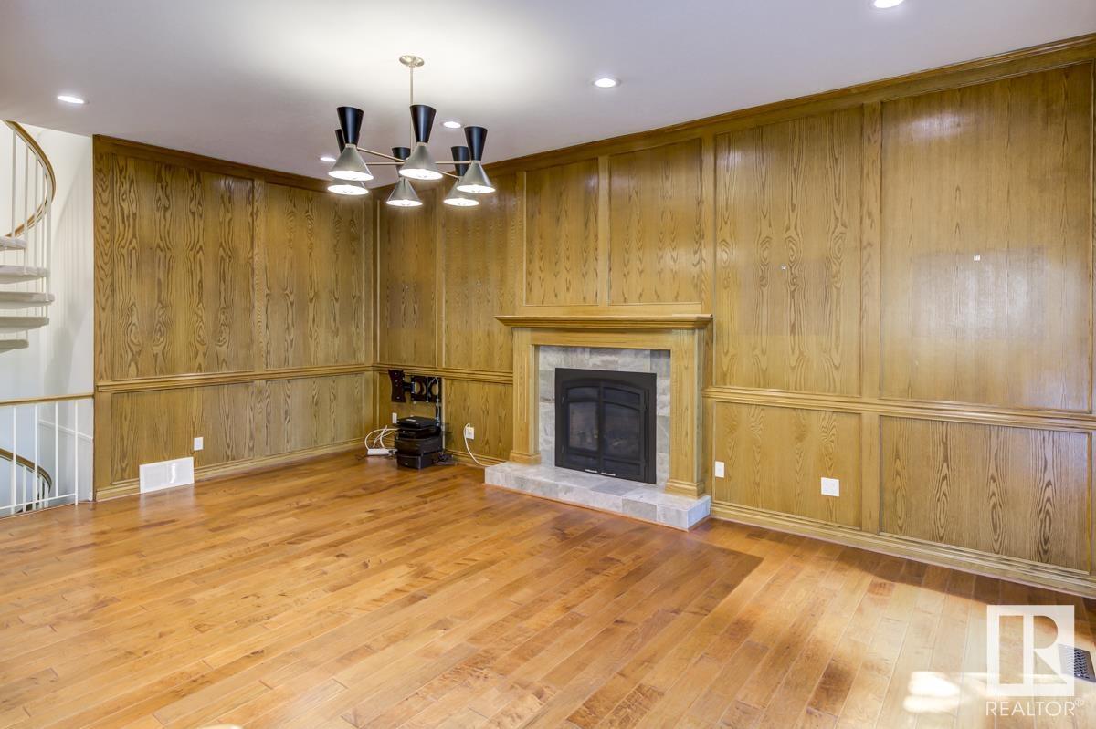 Property at 309 WEAVER PT NW image 2