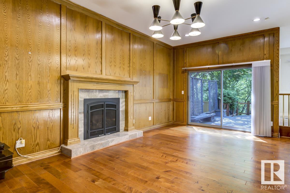 Property at 309 WEAVER PT NW image 1