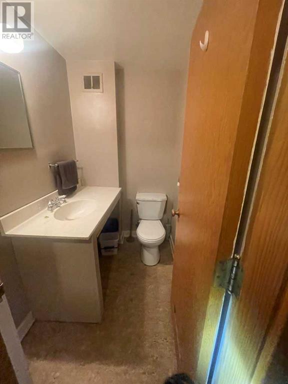 4939 50 Street, Rocky Mountain House, Alberta  T4T 1A7 - Photo 6 - A2228425