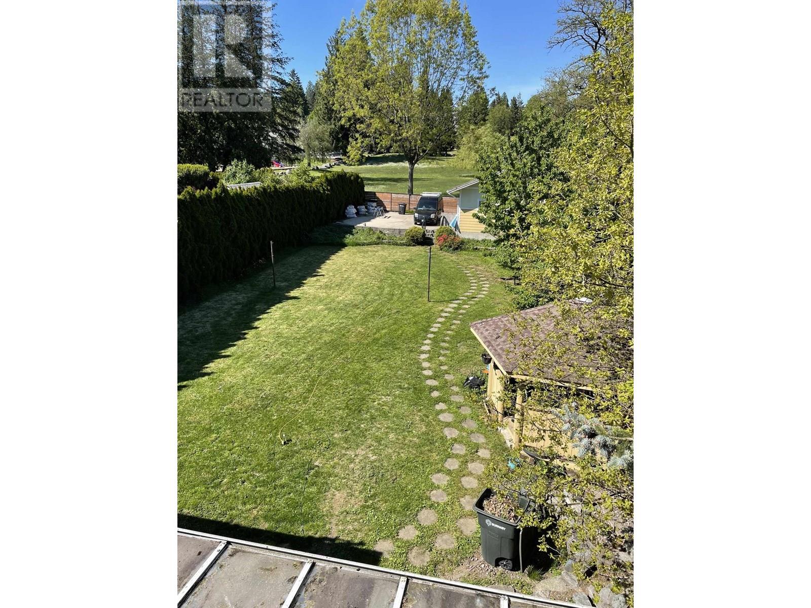Listing Picture 9 of 24 : 5565 GILPIN STREET, Burnaby / 本拿比 - 魯藝地產 Yvonne Lu Group - MLS Medallion Club Member