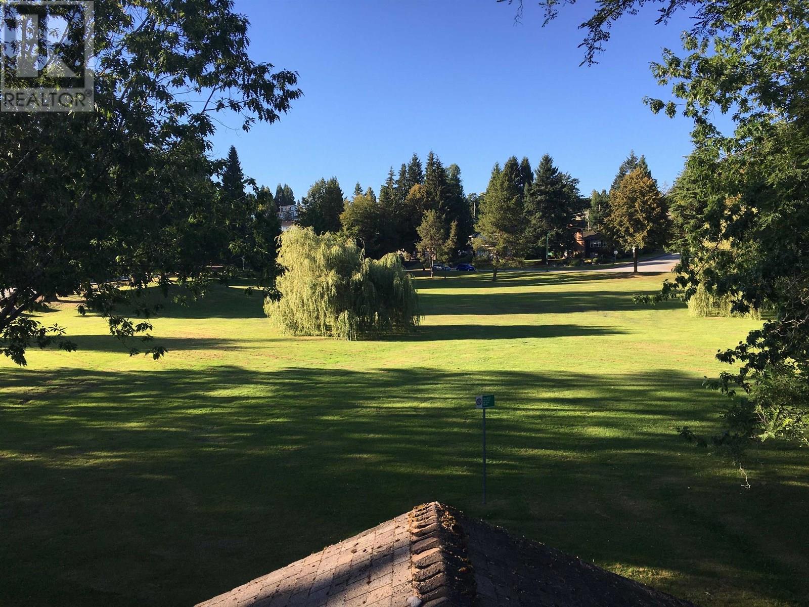 Listing Picture 7 of 24 : 5565 GILPIN STREET, Burnaby / 本拿比 - 魯藝地產 Yvonne Lu Group - MLS Medallion Club Member