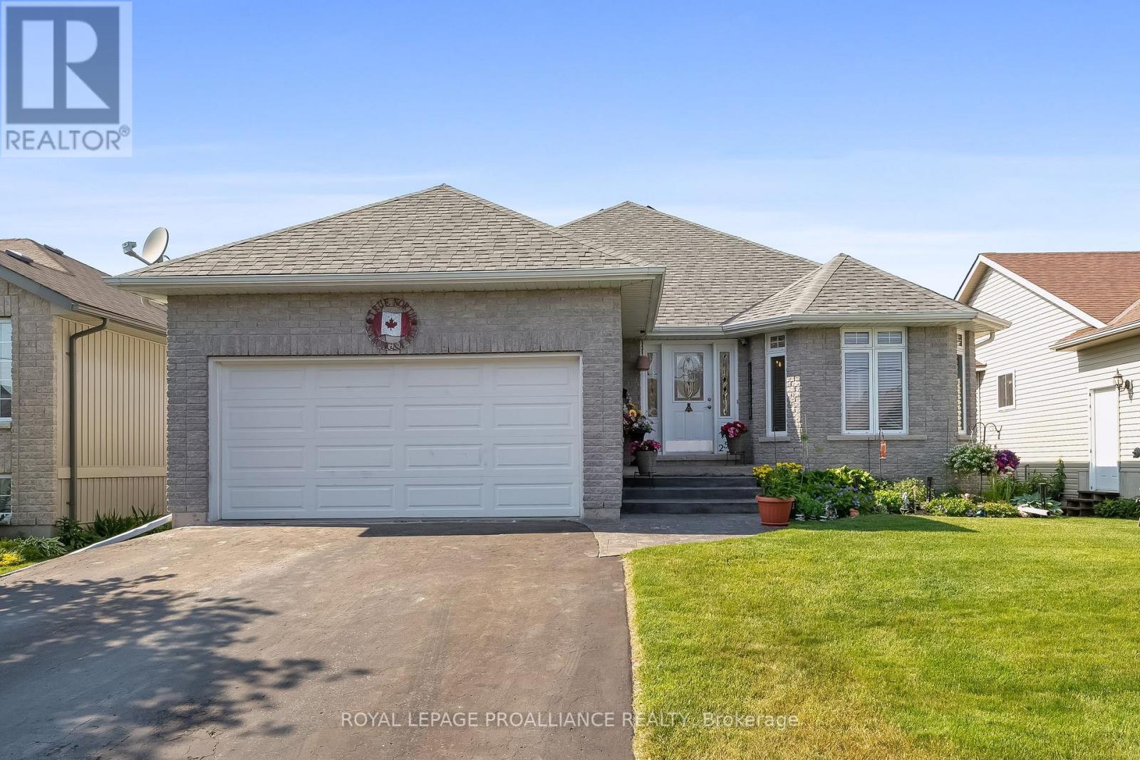 Property at 254 RAGLAN STREET image 1