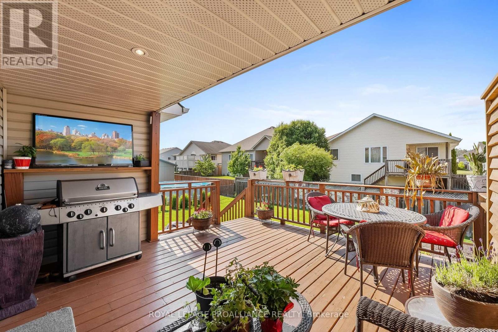 Property at 254 RAGLAN STREET image 4
