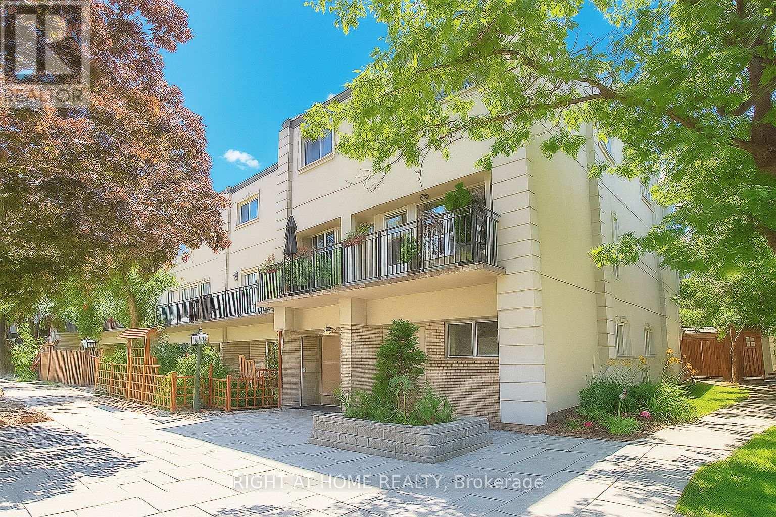 Property at 210 - 5877 BATHURST STREET image 1