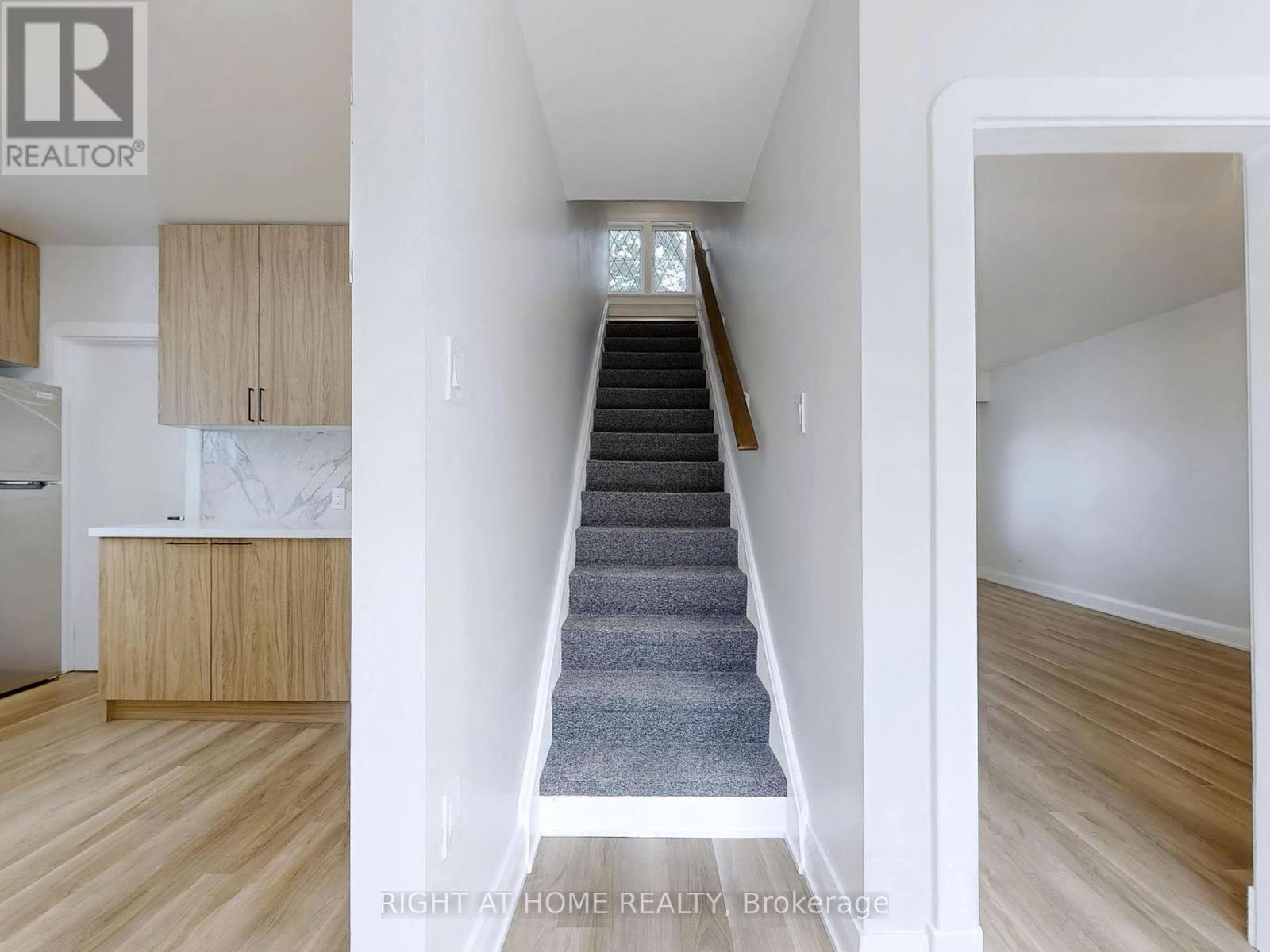 668 Scarlett Road, Toronto, Ontario  M9P 2T1 - Photo 13 - W12238195