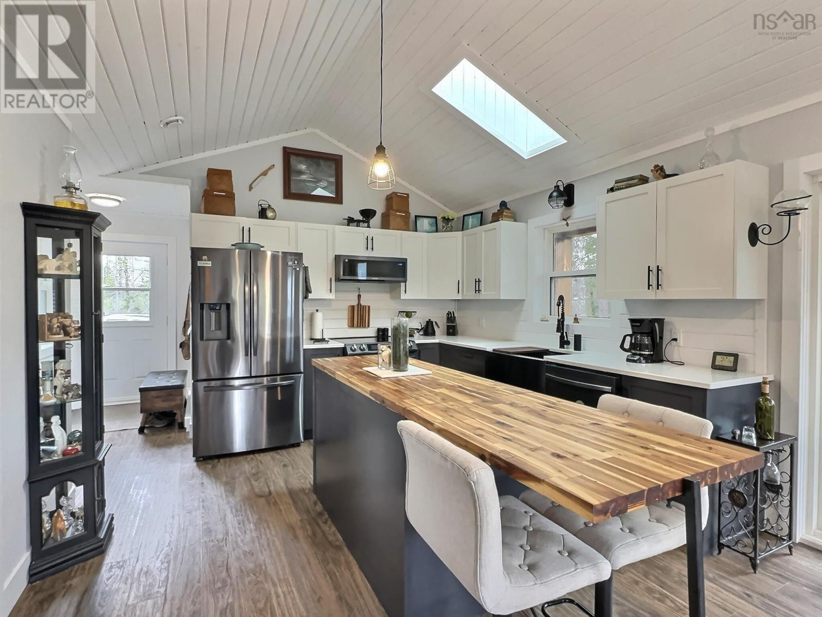 276 Meek Arm Trail, Mount Uniacke, Nova Scotia  B0N 1Z0 - Photo 2 - 202511405