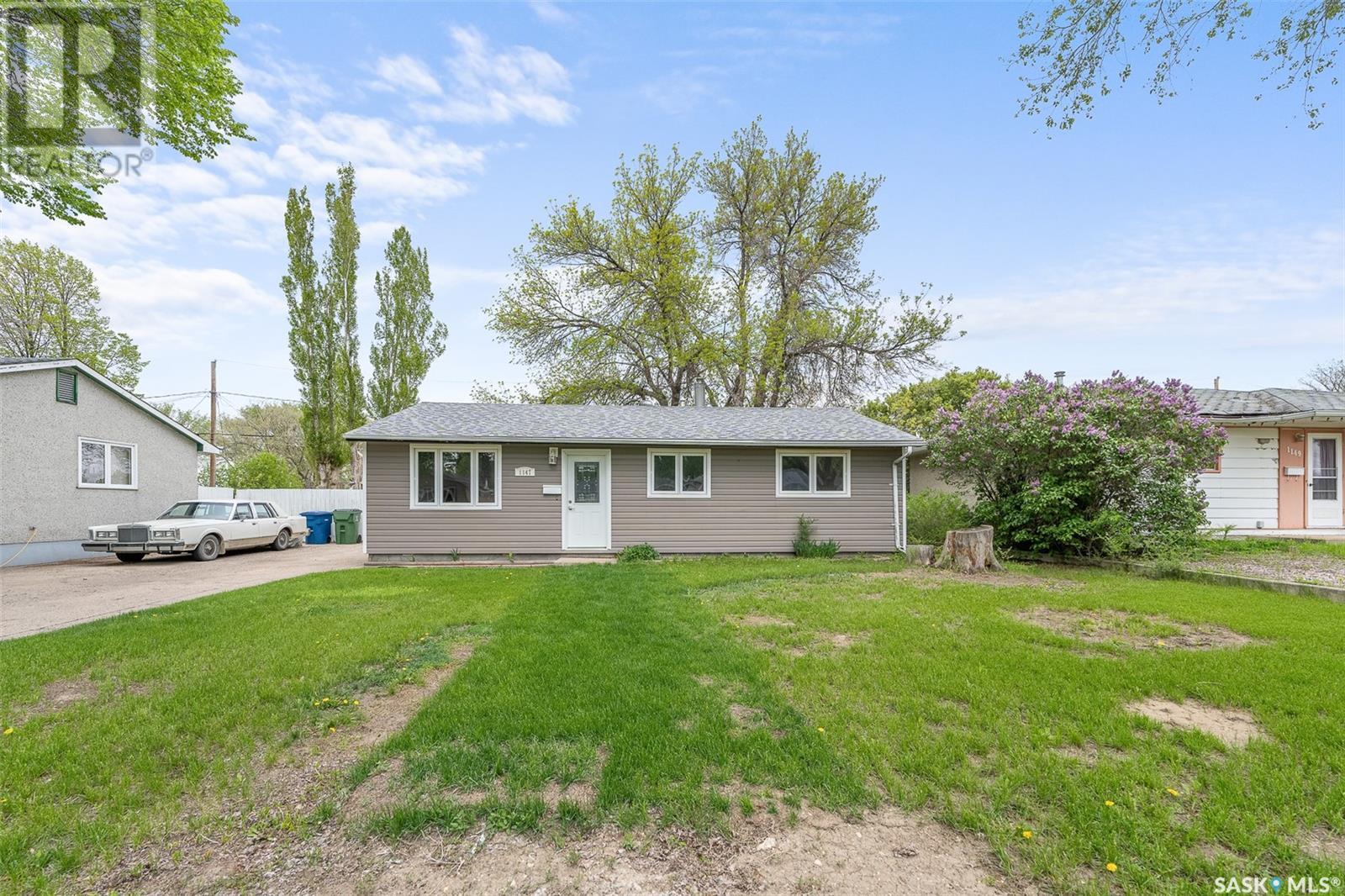 Property at 1147 Duffield CRESCENT image 4