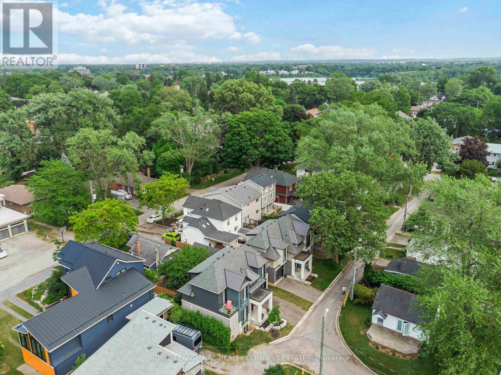 10 Paxton Avenue, St. Catharines, Ontario  L2N 5H8 - Photo 44 - X12238252