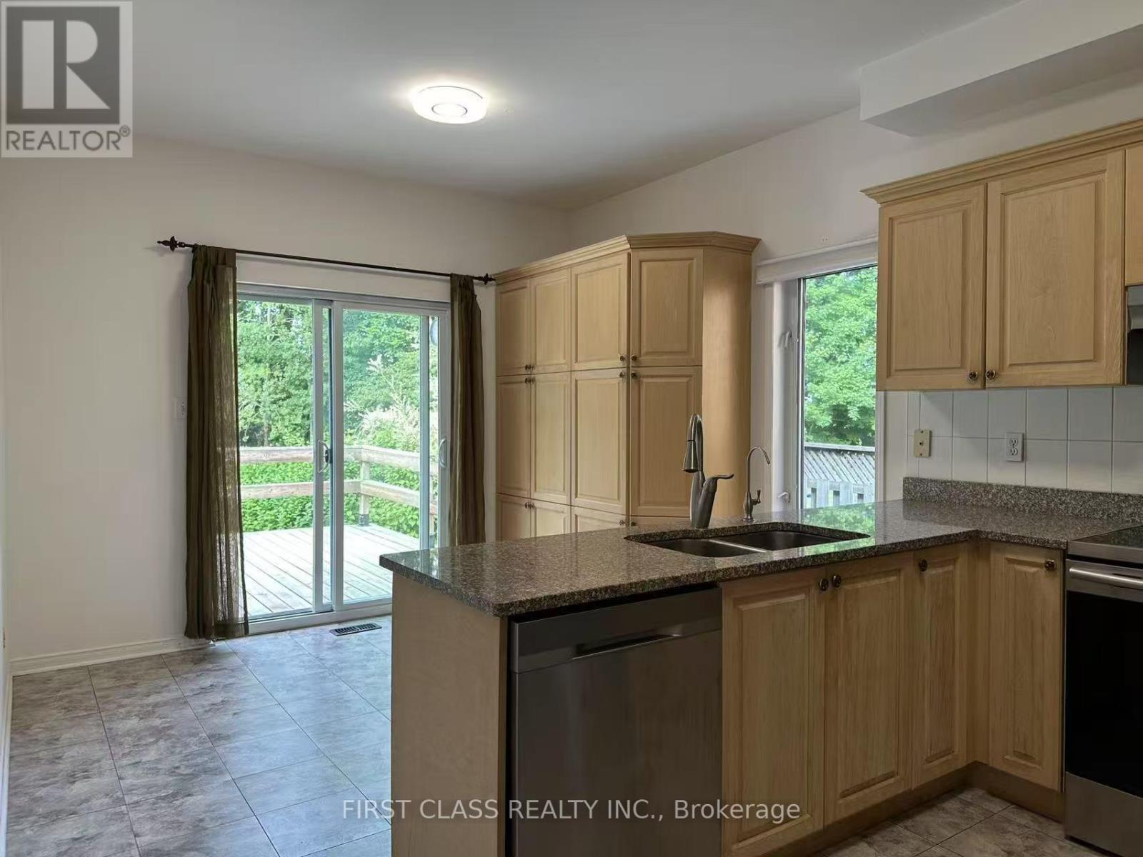 Main - 1905 Webster Boulevard, Innisfil, Ontario  L9S 2A6 - Photo 11 - N12238246