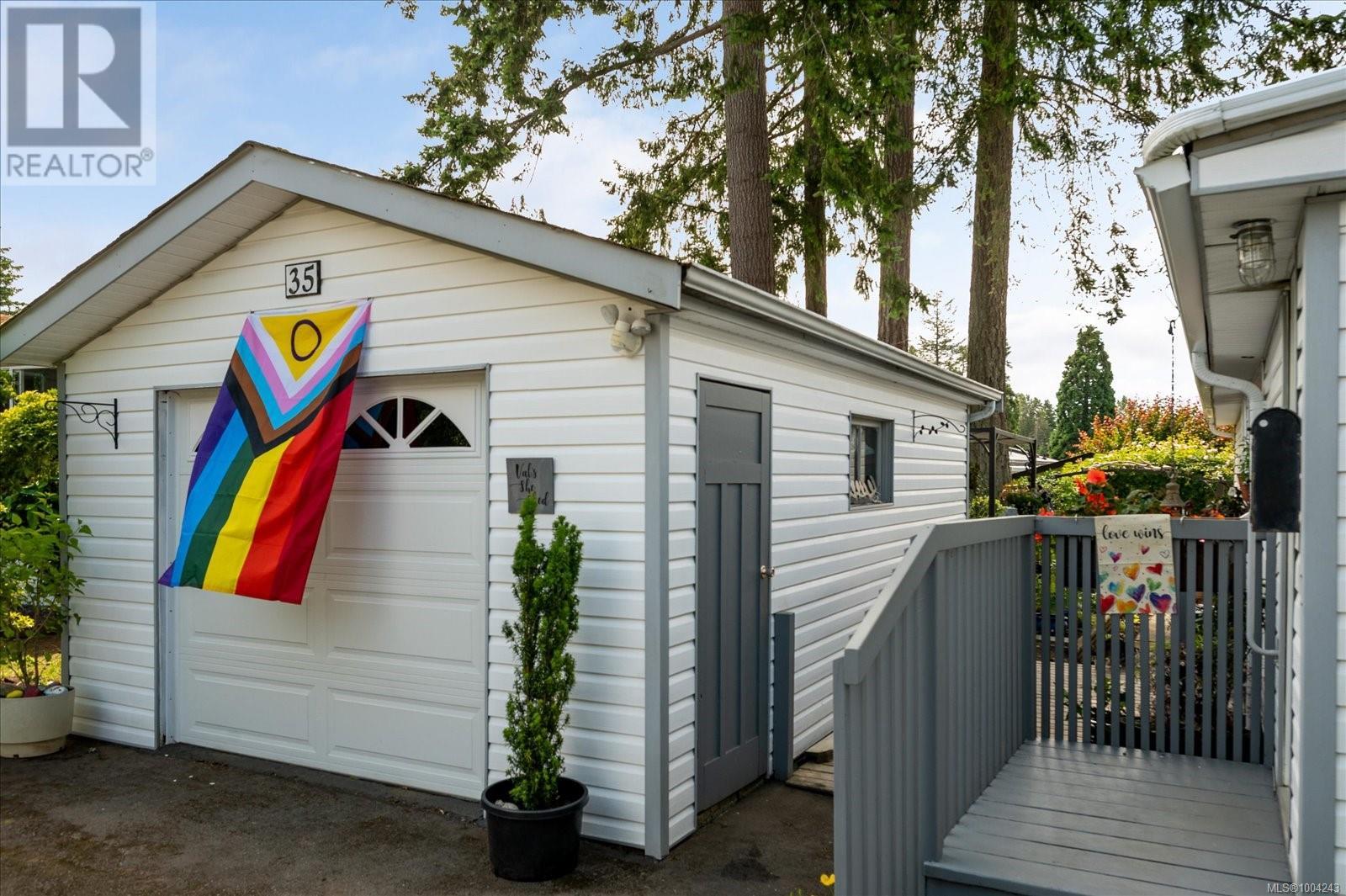 Property at 35 5854 Turner Rd image 3
