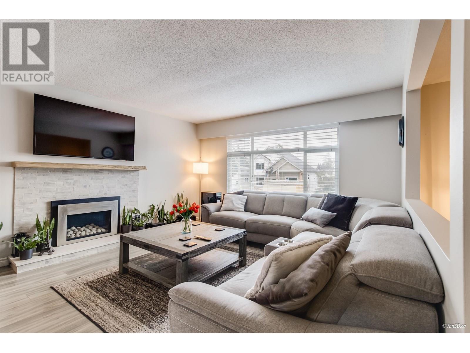 3265 OXFORD STREET, port coquitlam, British Columbia V3B4C6