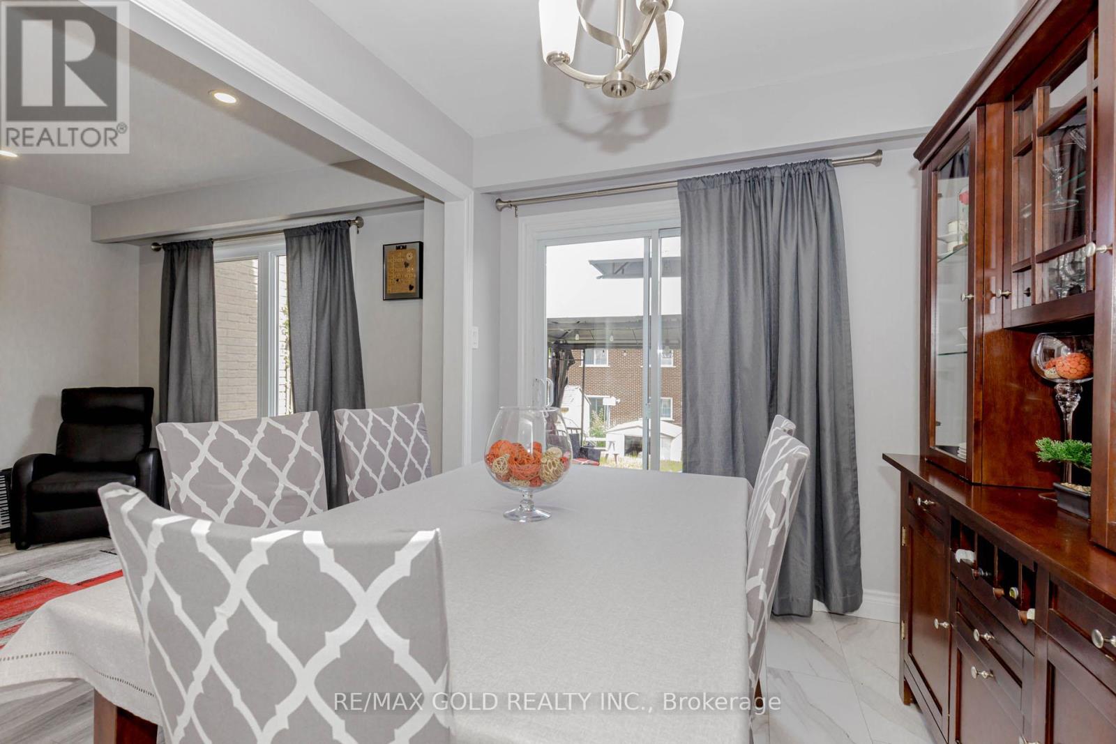 195 Royal Salisbury Way, Brampton, Ontario  L6V 3J5 - Photo 13 - W12238266