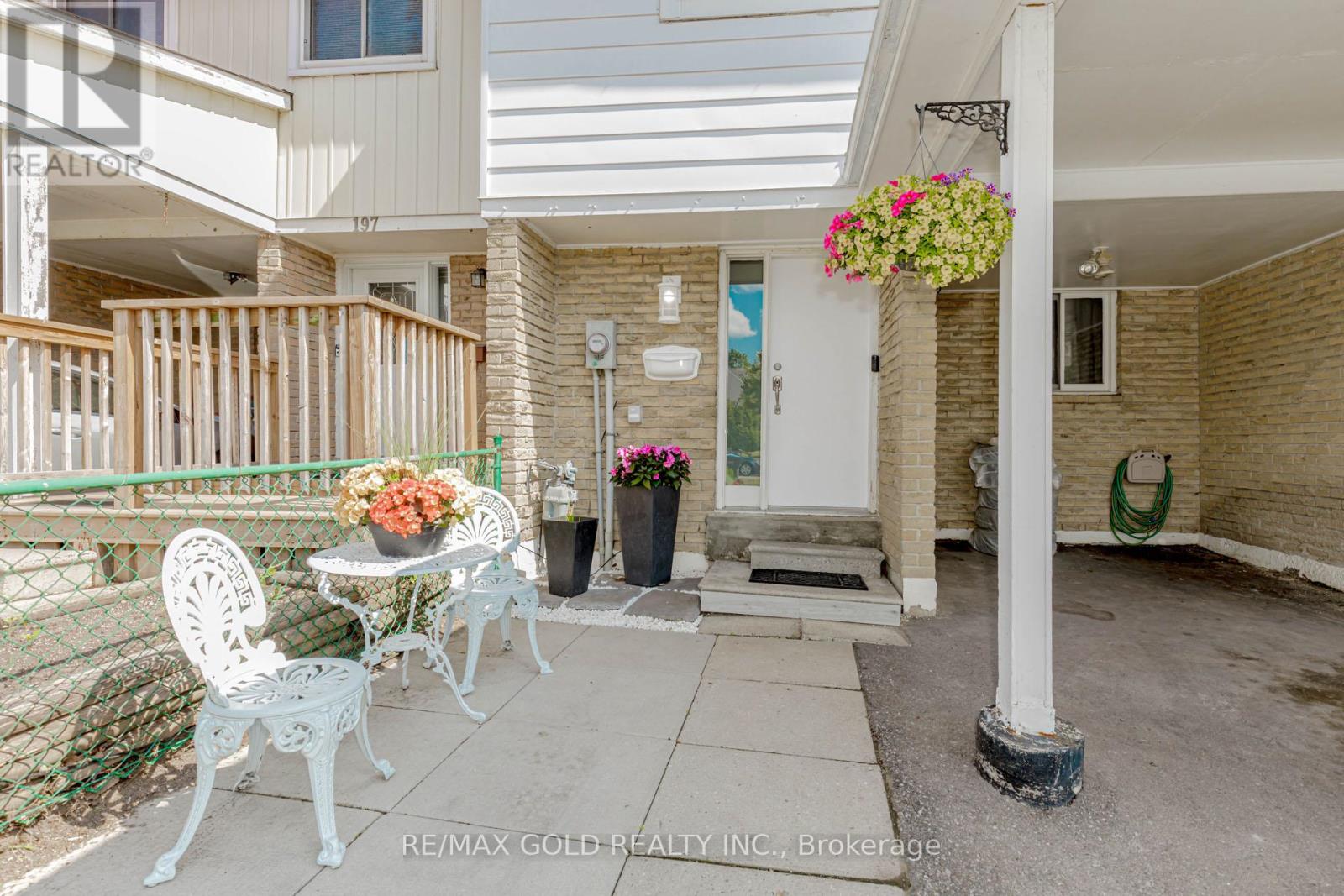 Property at 195 ROYAL SALISBURY WAY image 2