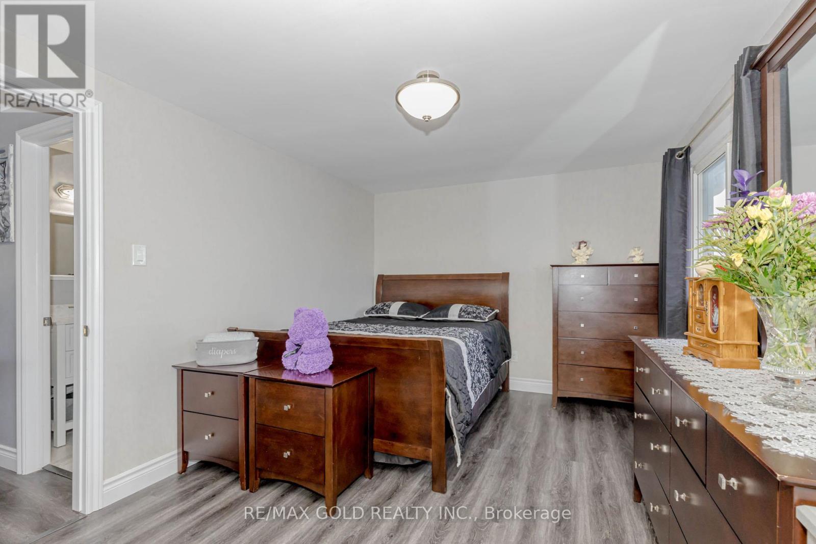 195 Royal Salisbury Way, Brampton, Ontario  L6V 3J5 - Photo 23 - W12238266