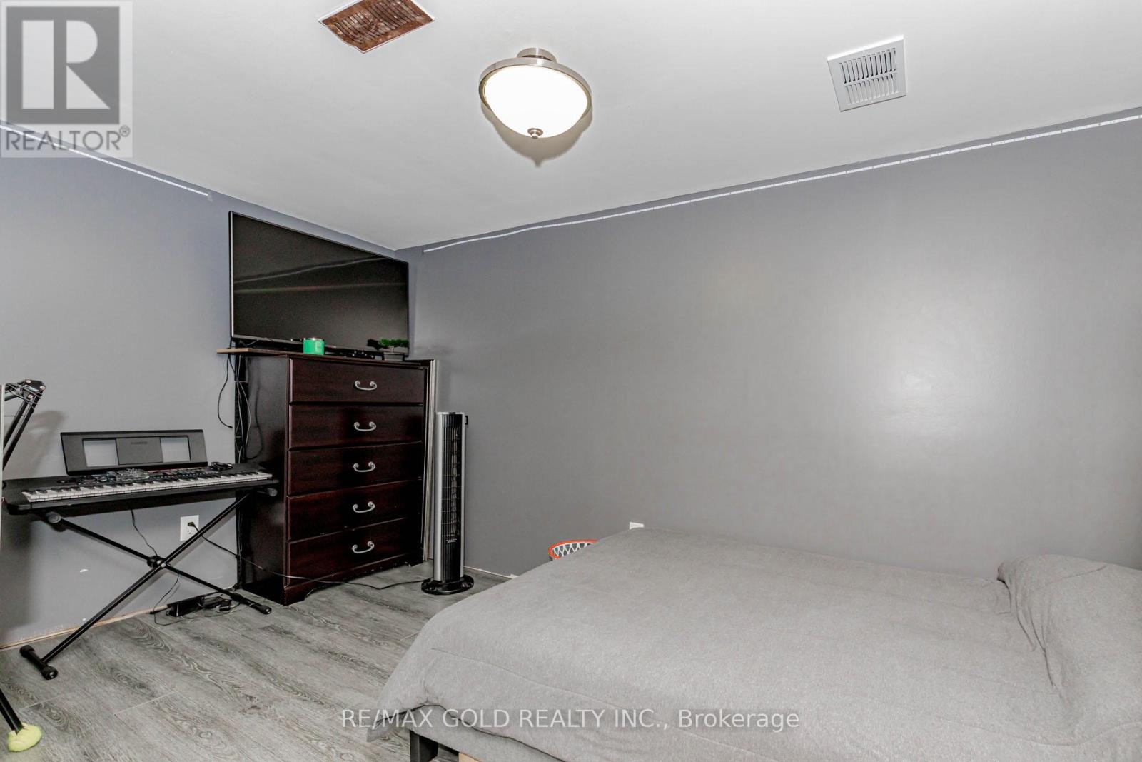 195 Royal Salisbury Way, Brampton, Ontario  L6V 3J5 - Photo 30 - W12238266