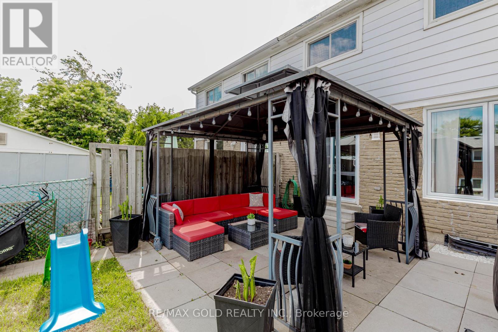 195 Royal Salisbury Way, Brampton, Ontario  L6V 3J5 - Photo 35 - W12238266