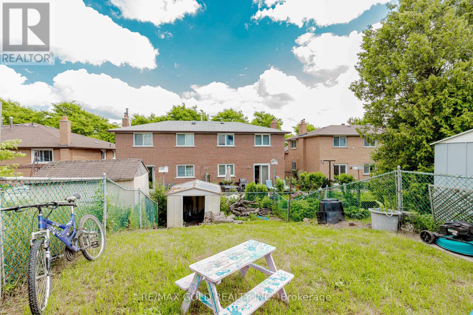 195 Royal Salisbury Way, Brampton, Ontario  L6V 3J5 - Photo 36 - W12238266