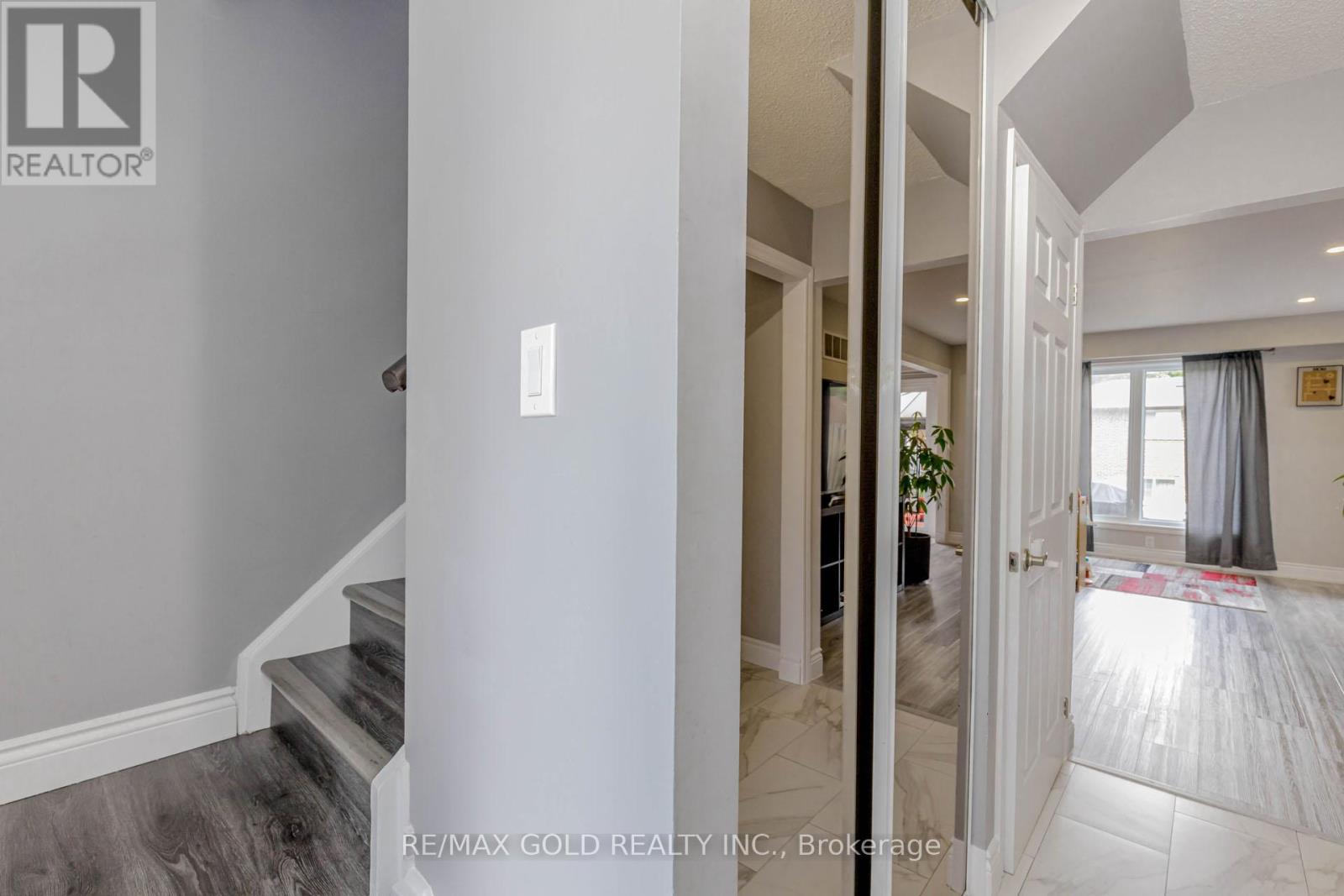 Property at 195 ROYAL SALISBURY WAY image 4