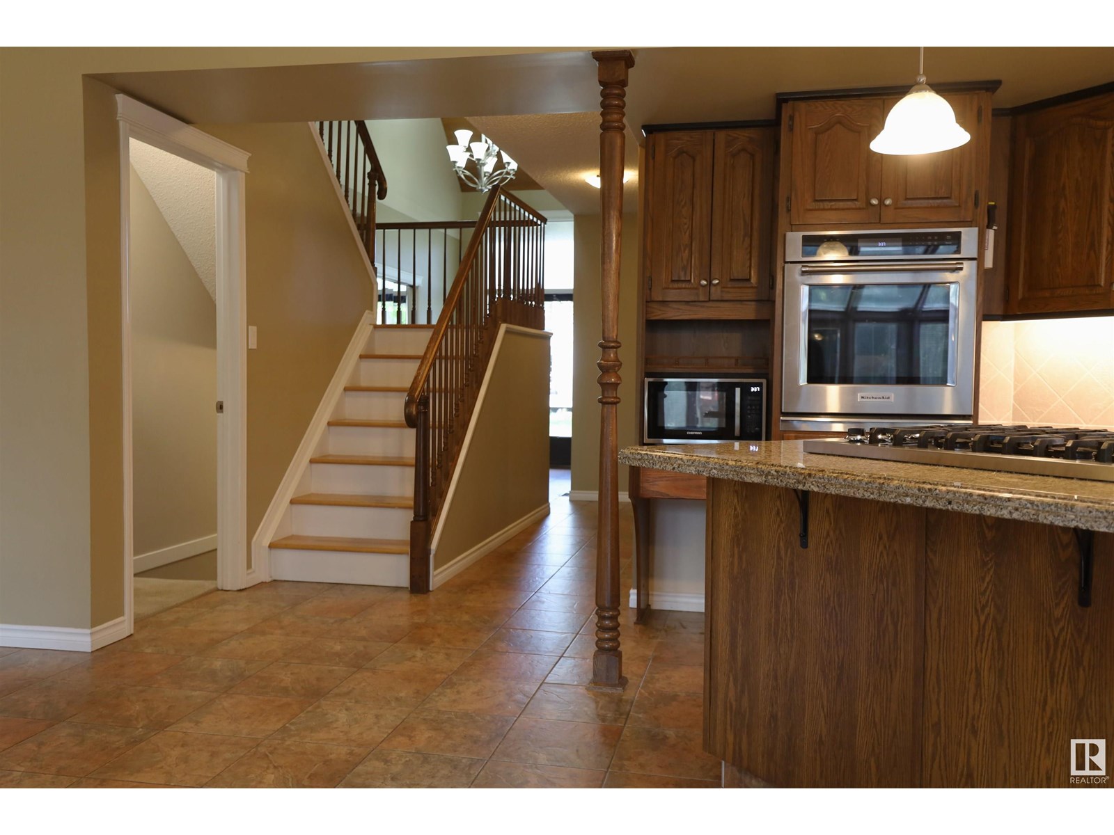 Property at 9234 95 ST NW image 4