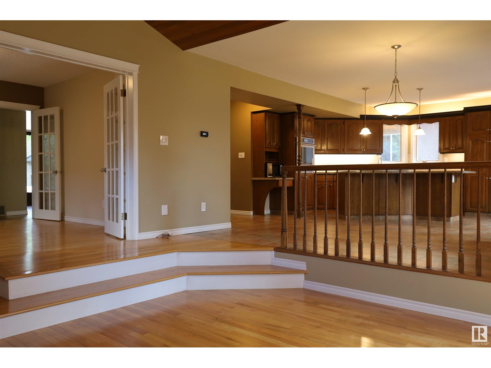 Property at 9234 95 ST NW image 5