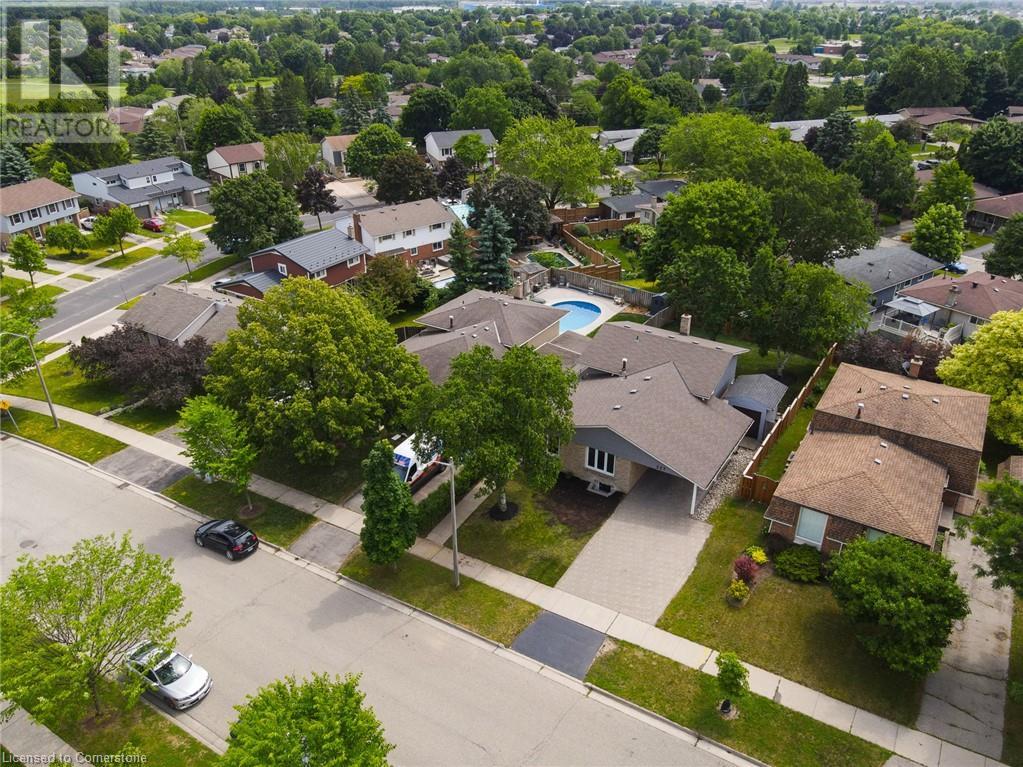 Property at 227 BLACKHORNE Drive image 4