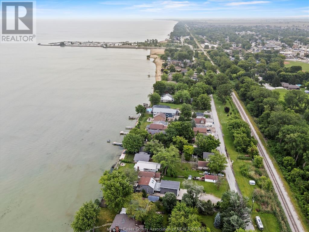 Property at 1674 CAILLE AVENUE image 4
