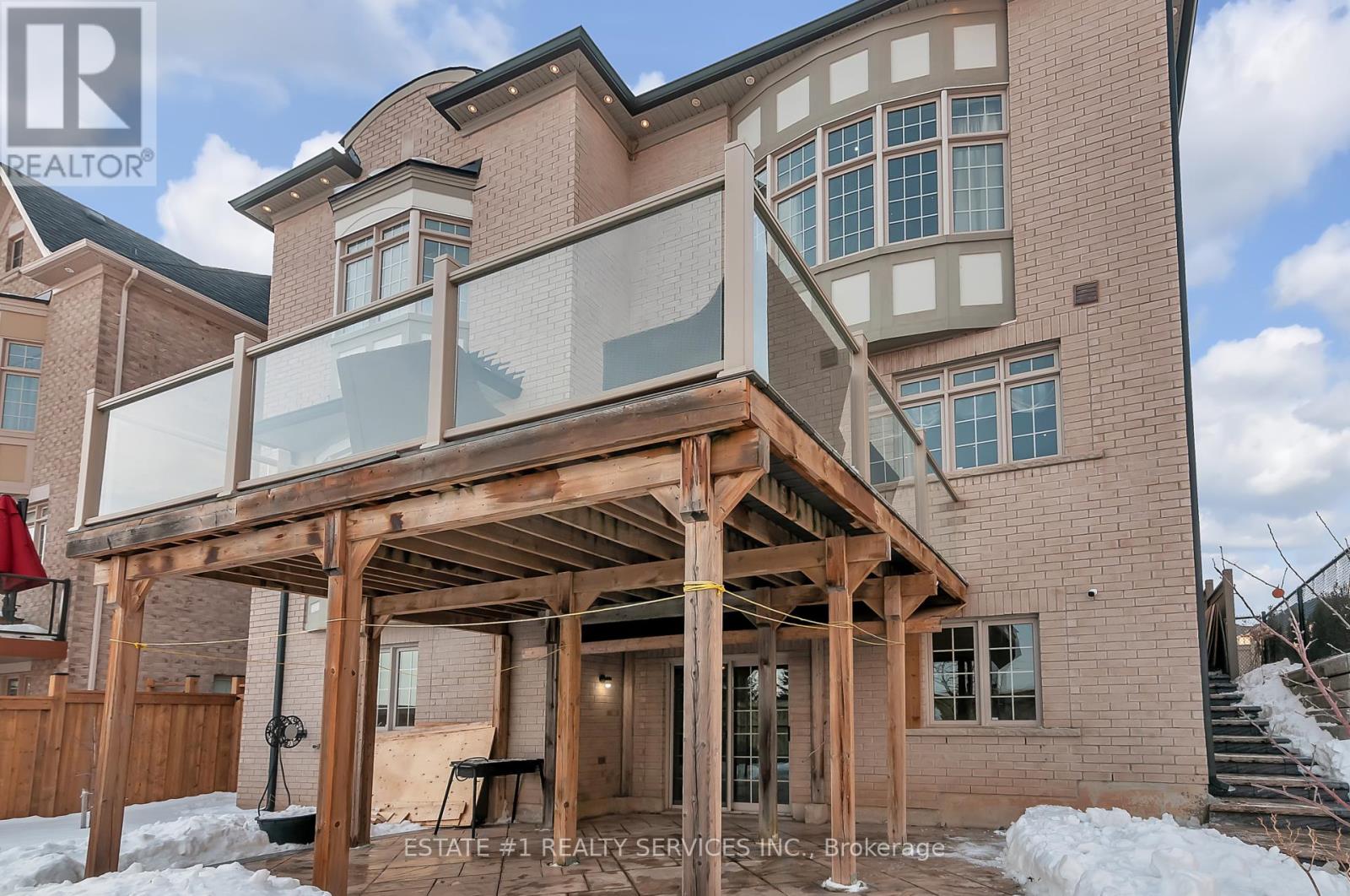Property at 4 AGINCOURT CIRCLE image 2