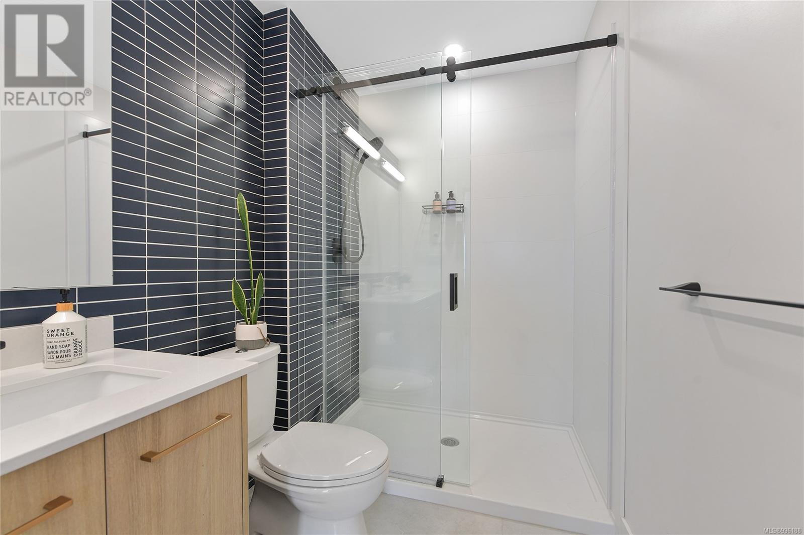 Property at 236 920 Reunion Ave image 3